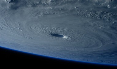 huge_hurricane_space_nasa_matthew