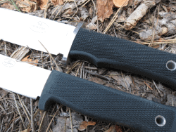 Fallkniven_MB_Modern_Bowie_Knife_Cobalt_A2_grip_compare