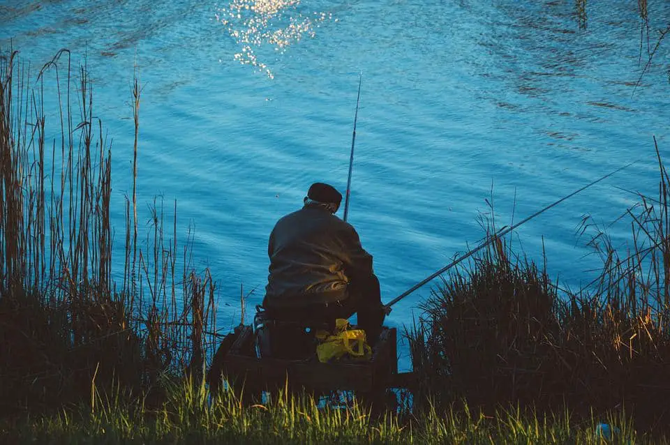 Survival Fishing Kit DIY: Hands-On Experience - Survival Cache