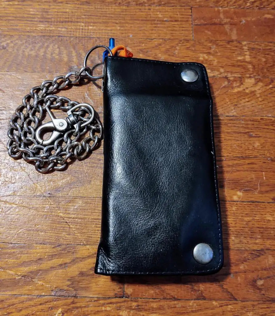 Build a Wallet Survival Kit 10 MustHave Essentials and HowTo