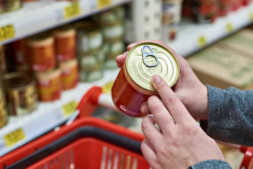 bought-canned-food-in-supermarket