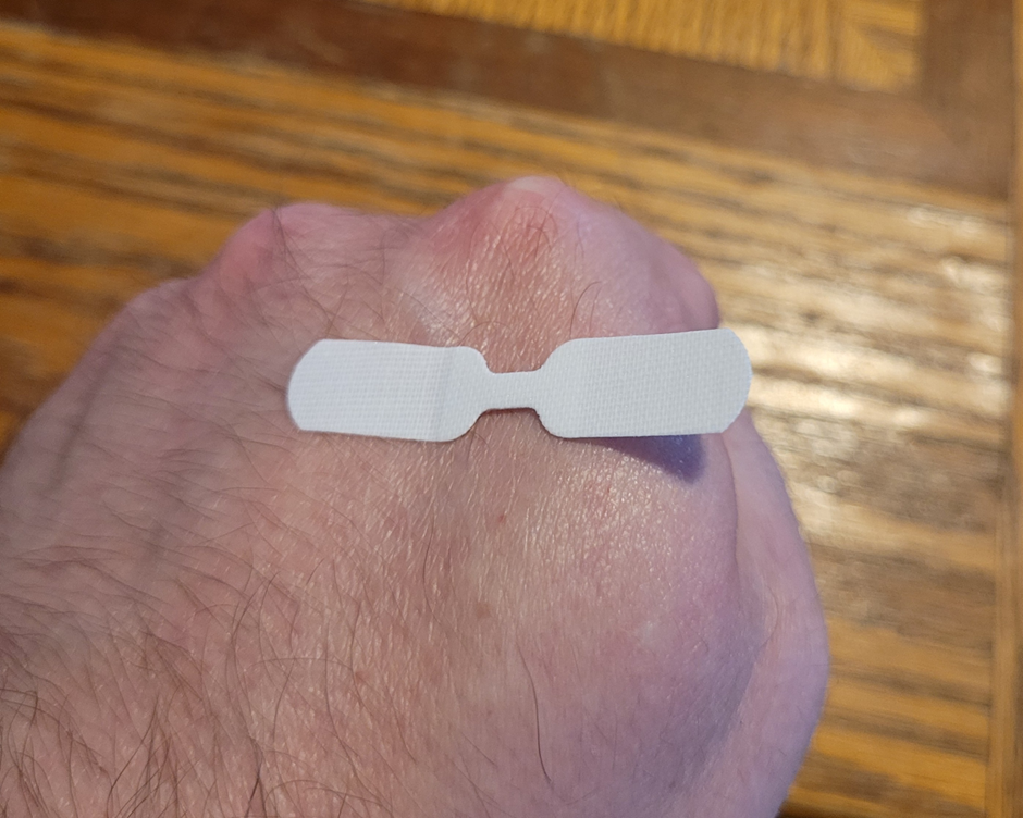 use a butterfly bandage to help close a wound 