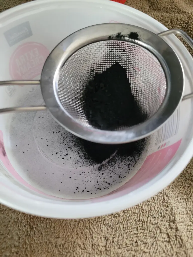 sifting fine powder charcoal