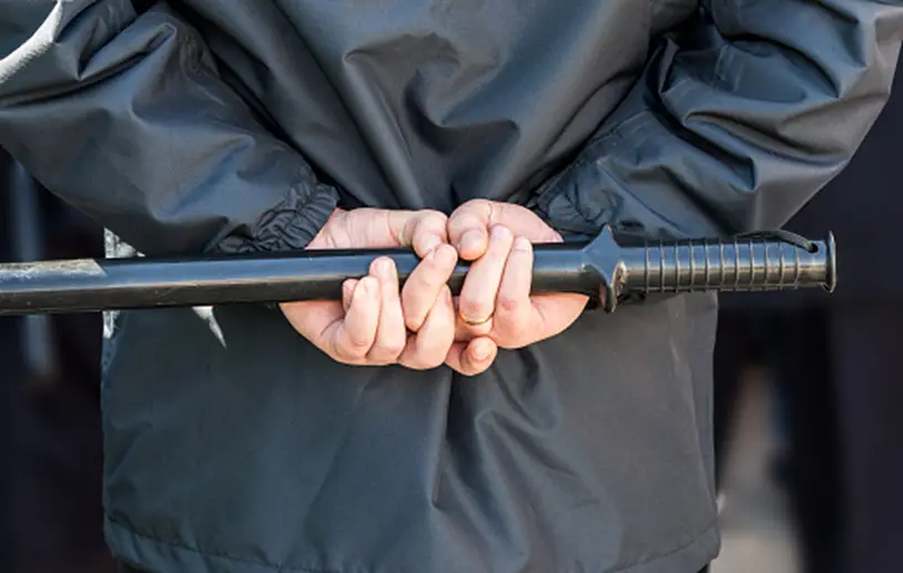 law enforcement carry other similar weapons to a baton 