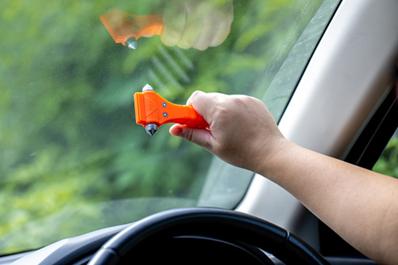 car window breaker for tempered glass windshield